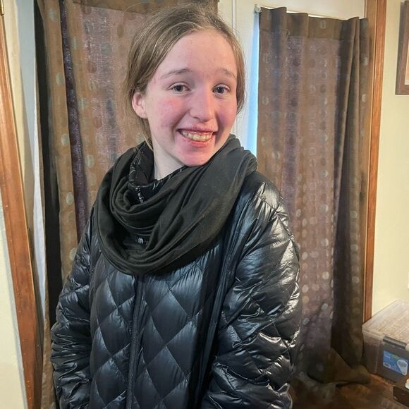 Beyond yoga infinity scarf with hidden pocket (5000H) - Picture 3 of 5